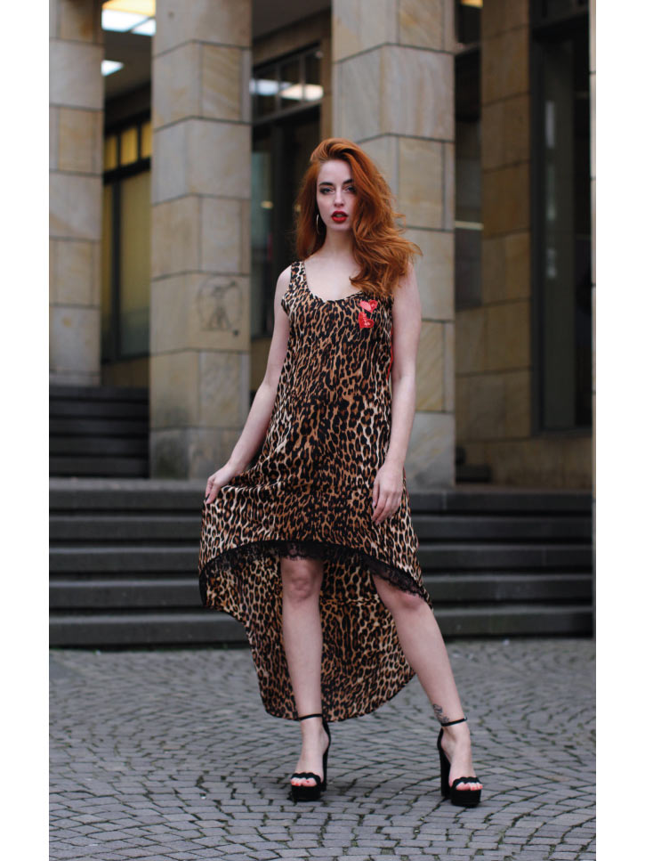#LONGSHOTLEO - Damenkleid im Leopardenmuster